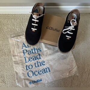 Olukai Women’s Kaula Pa’a Li Canvas, Leather, Jute Shoes With Canvas Tote